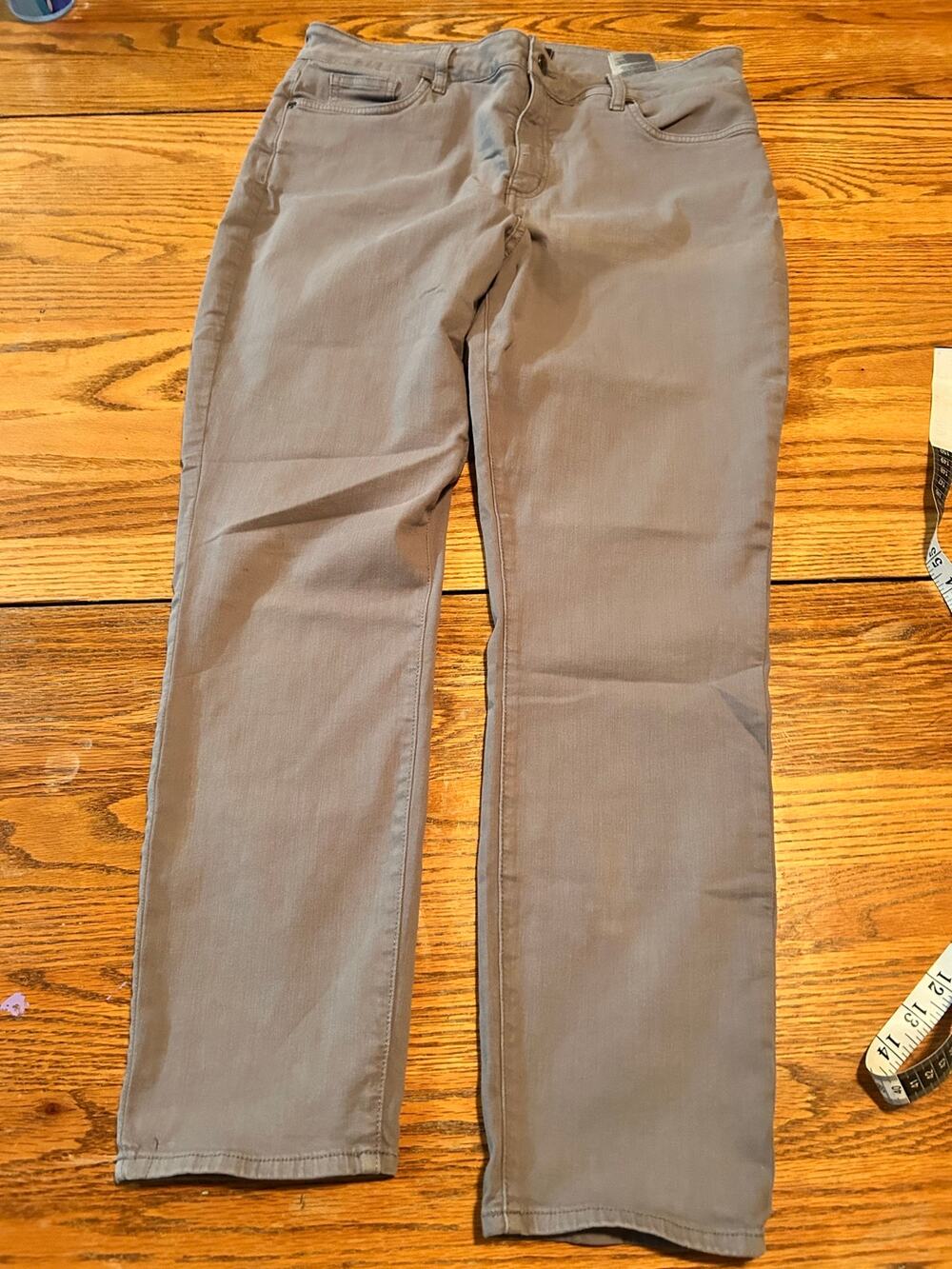 N Y D J womenβs jeans gray straight size 14